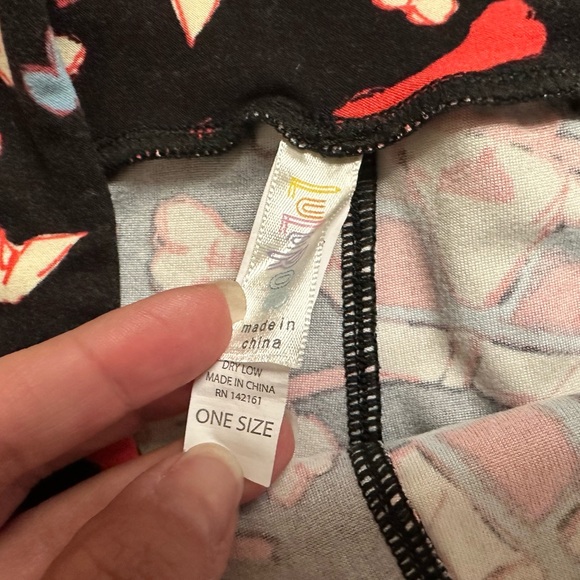 Lularoe Fourth of July Patriotic Dog Leggings OS - Picture 6 of 6